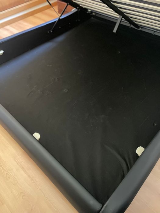 Cama Elevatoria Com Led  180x200 (COM COLCHÃO)