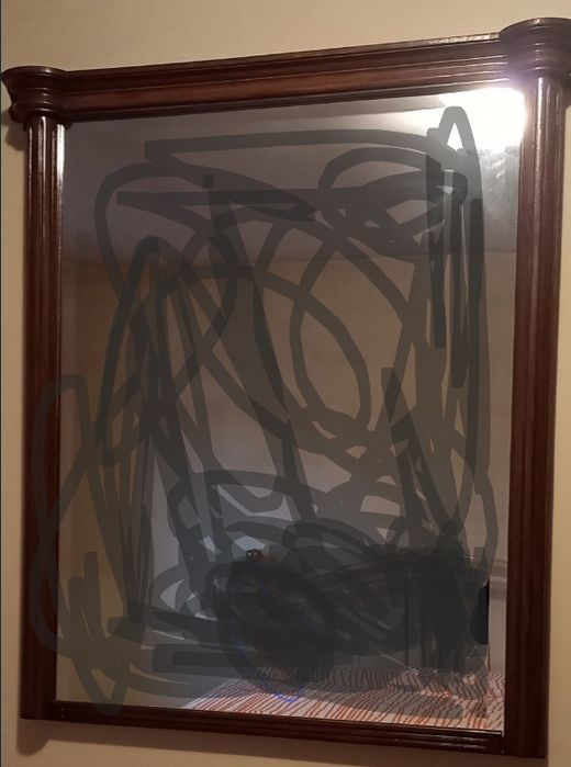 Movel em madeira com espelho