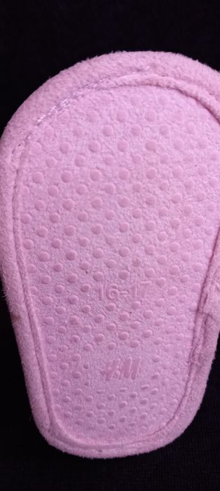 Botas peludas menina da H&M