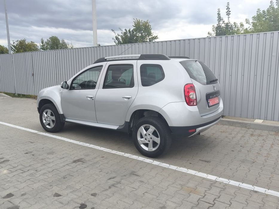 Dacia Duster 2011 1.6 бензин