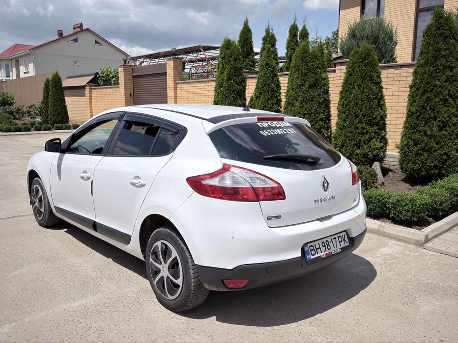Renault  Megane 2013г.1.5 TDI АКПП