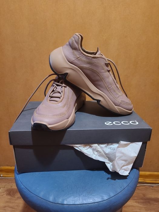 Кросовки кожанные Ecco