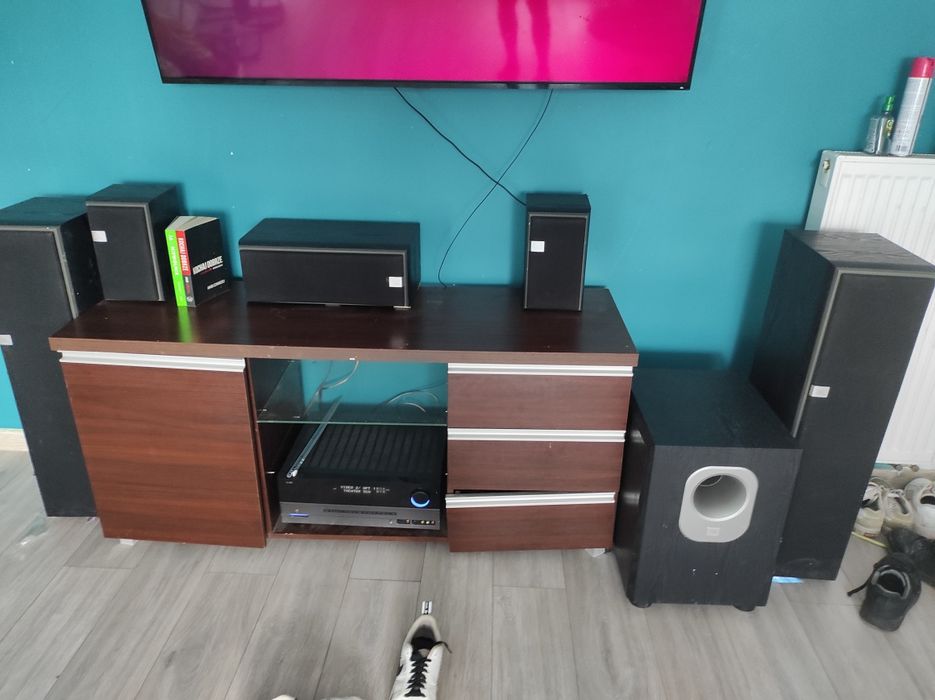Kino domowe JBL .