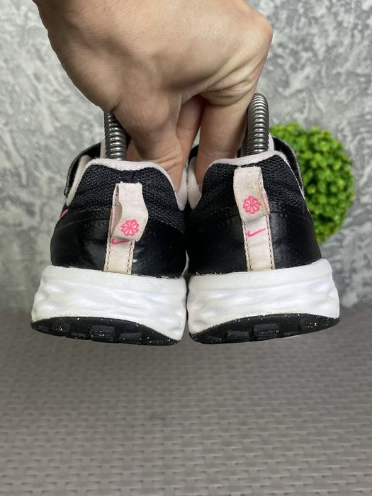 Nike Revolution 6 кроссовки 33 размер детские беговые черные