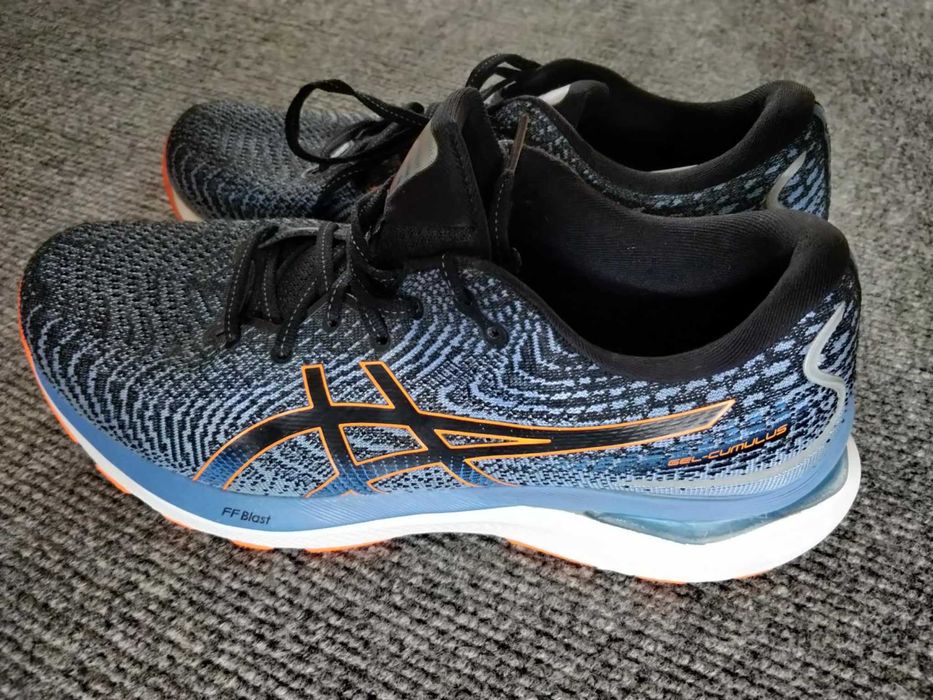 Asics Gel-Cumulus 24 - buty do biegania 44,5