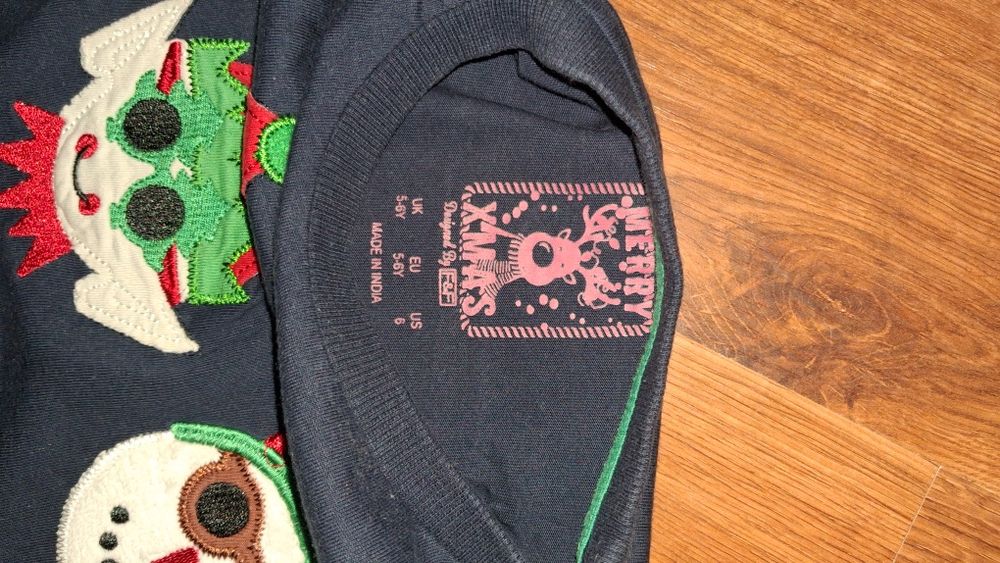 Sweter świąteczny mikolaj