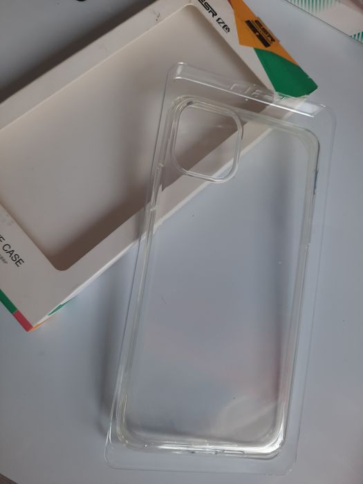 Etui na IPhone 11pro max  marka ESR silikon płecki