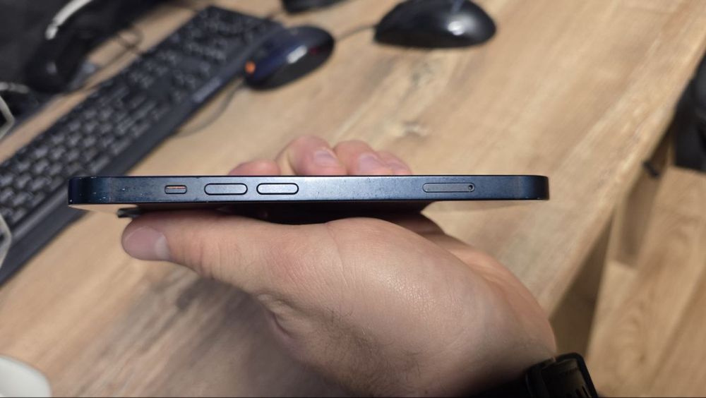 iPhone 14 • 128 ГБ