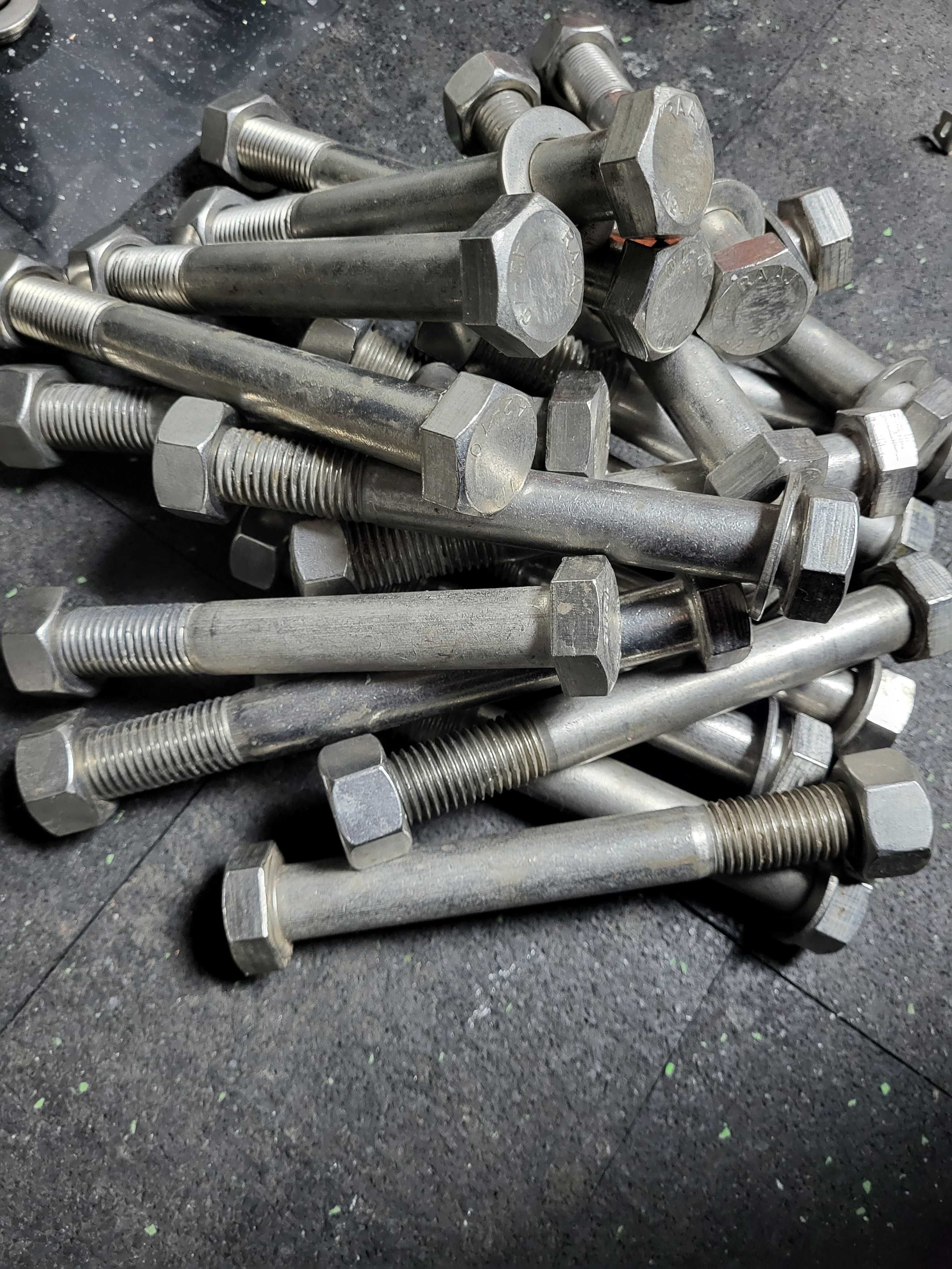 Śruba M20 nierdzewna, kwasówka Kluki • OLX.pl