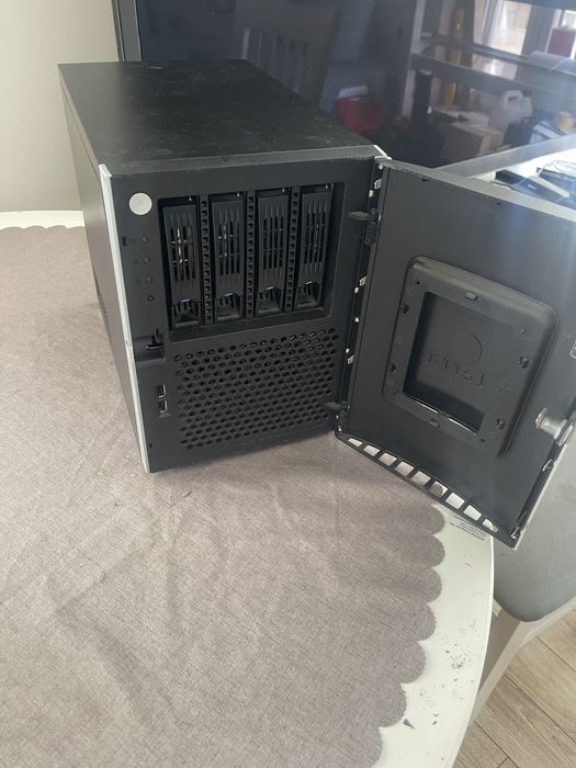 Nas server 16gb ram xeon e3-1225v3