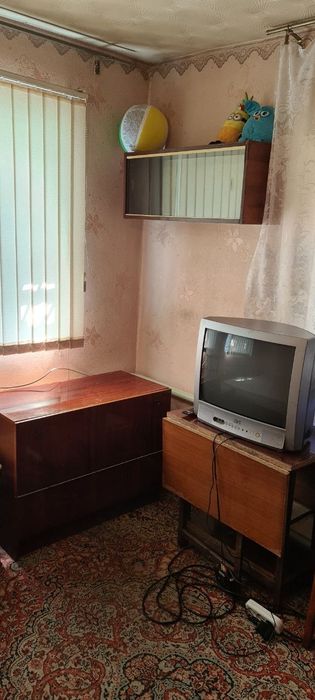 Продам будинок .Квартира на землі.