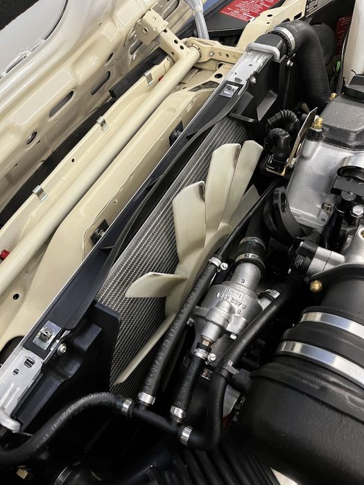Chłodnica wody OEM BMW E24 M6 M635CSi E28 M5 M88/3 S38B35 E30 swap now