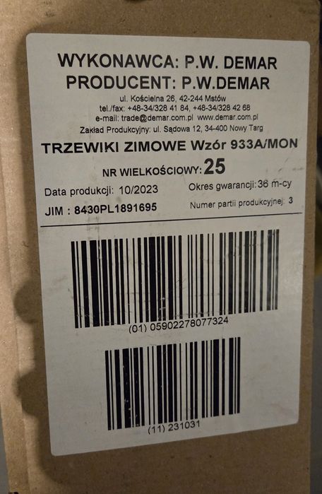TRZEWIKI ZIMOWE Wzór 933A/MON rozmiar 39 nowe