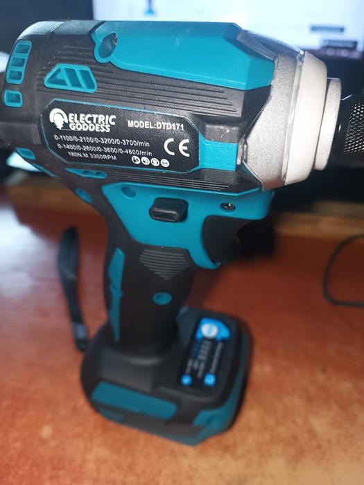 Zakrętarka udarowa 180W zam Makita DTD171