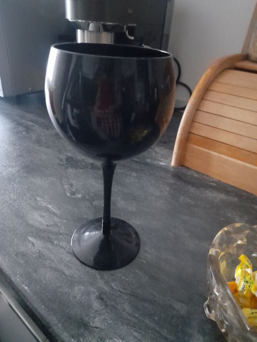 Copos de pé alto cor preta