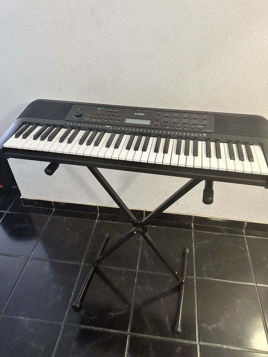 Teclado completamente novo