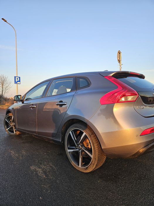Volvo V40 1.6  D2
