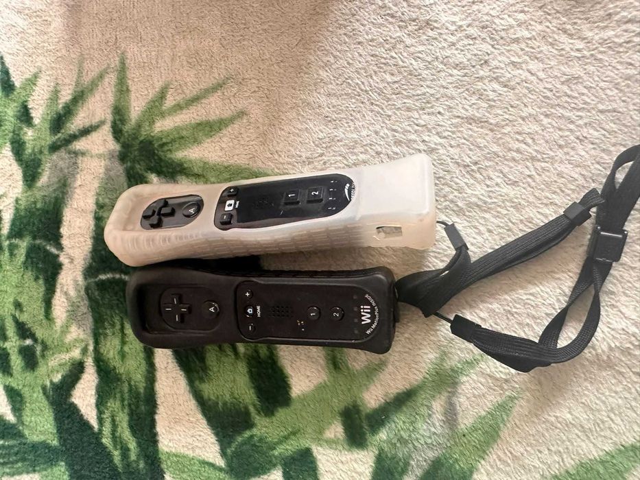 Konsola Nintendo Wii gry + kontrolery + wędka, sensor mikrofon