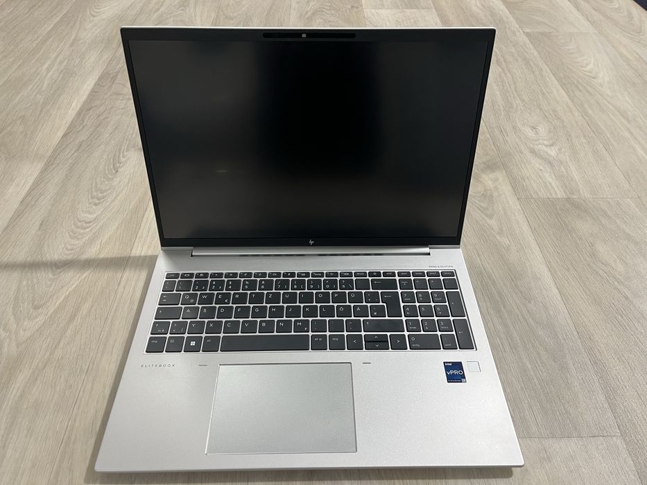 HP Elitebook 860 G10 i7-13th 32GB 1TB