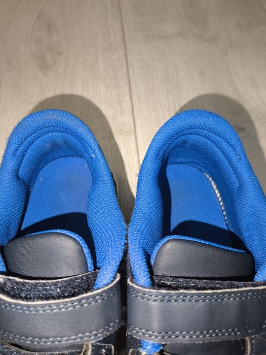Кросівки підросткові Adidas 37р (24 см)