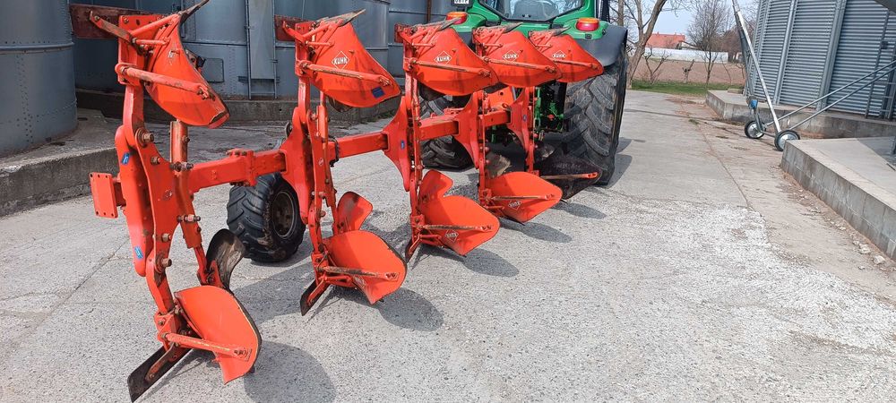 Pług Kuhn MultiMaster 122