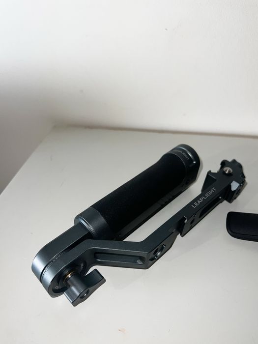 Dji RS3 Mini + Pega metálica