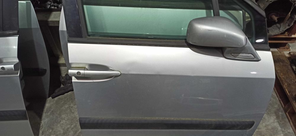 Portas Citroen C 8
