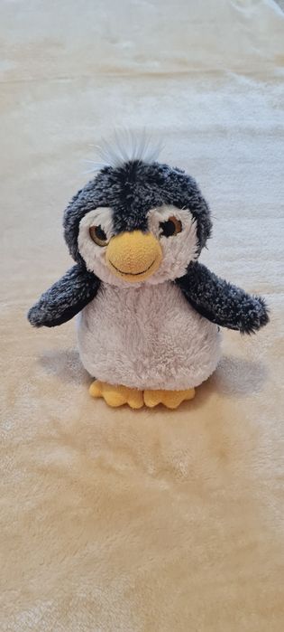 Vários peluches pequenos