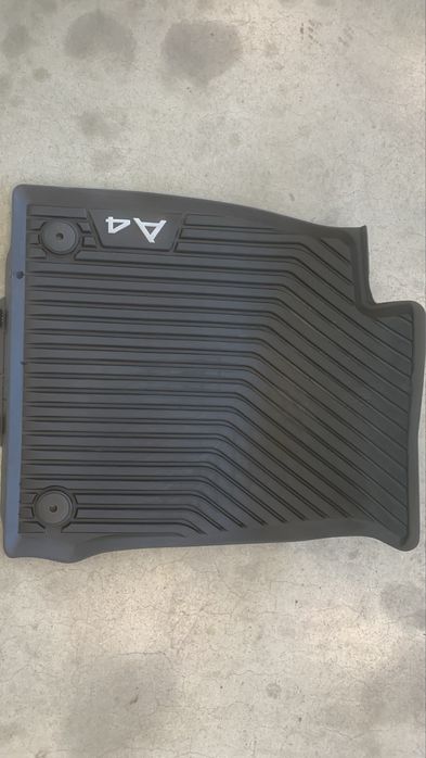 Коврик AudiA4B9 оригинал