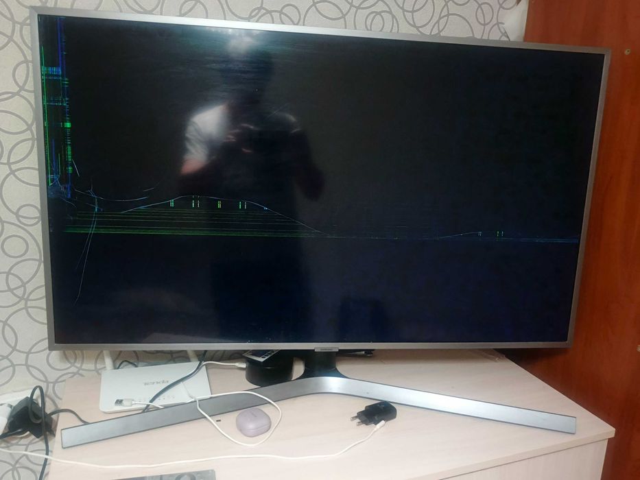 Телевизор  Samsung  43