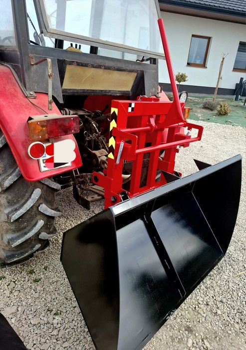 Łyżka z ramą kiprującą na tylni TUZ do ciągnika