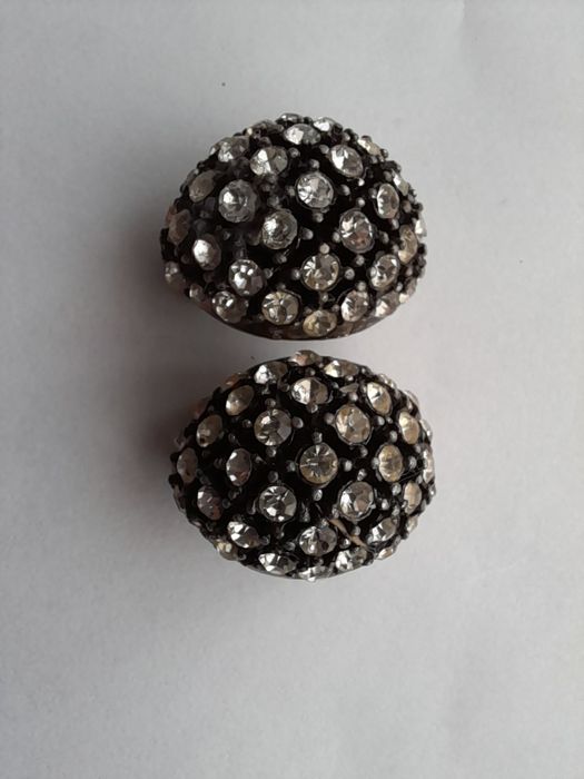 Продам красиві кліпси.