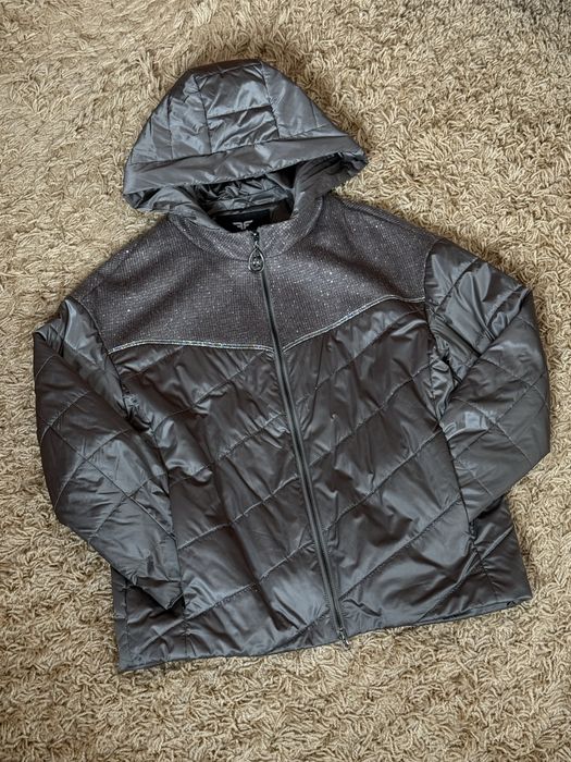 Жіноча Весняна куртка з перламутровим відтінком