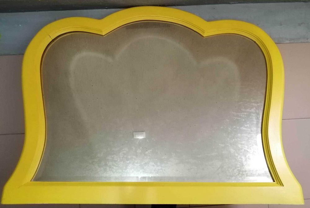 Espelho em madeira / Wooden mirror