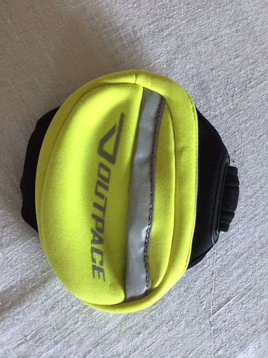 Belkin and Outpace Universal iPod and Smartphone Armband, Puma Pink64552797378561123