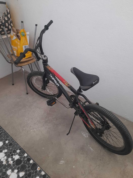 Bicicleta bmx usada