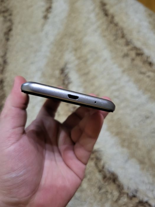 Смартфон Xiaomi Redmi 5A 2/16