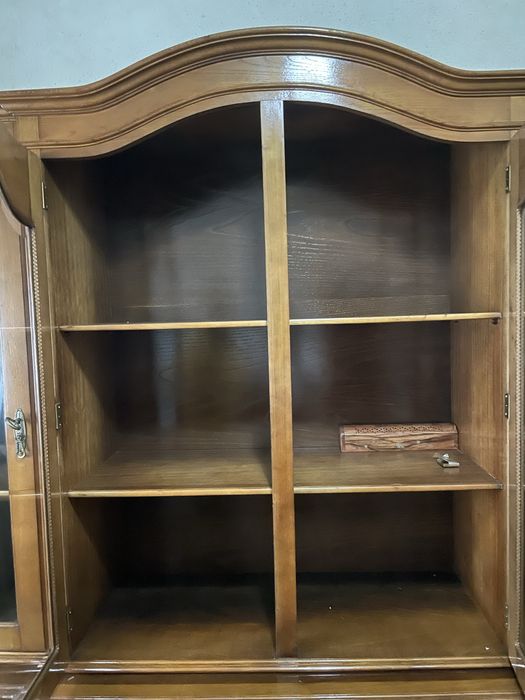 Mobilia de sala completa em madeira maciça