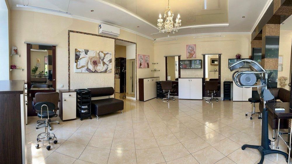 Сдам кабинеты в салоне красоты. Центр города ! Жуковского /Европейская