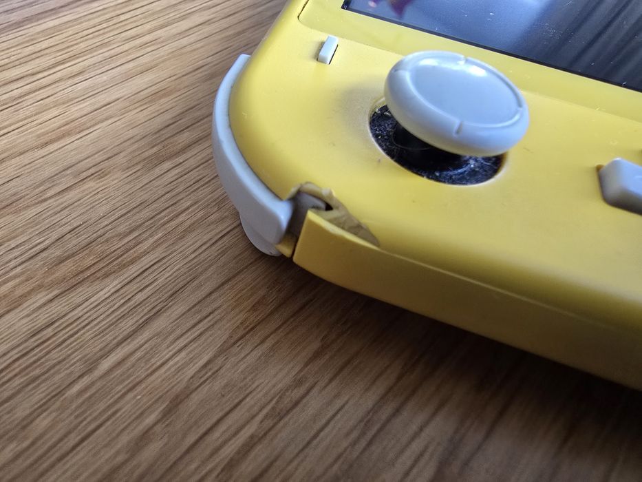 Nintendo switch lite z grą