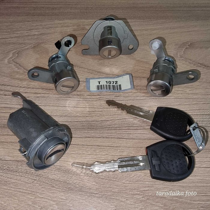 комплект Aveo T200/255 & T250 GM