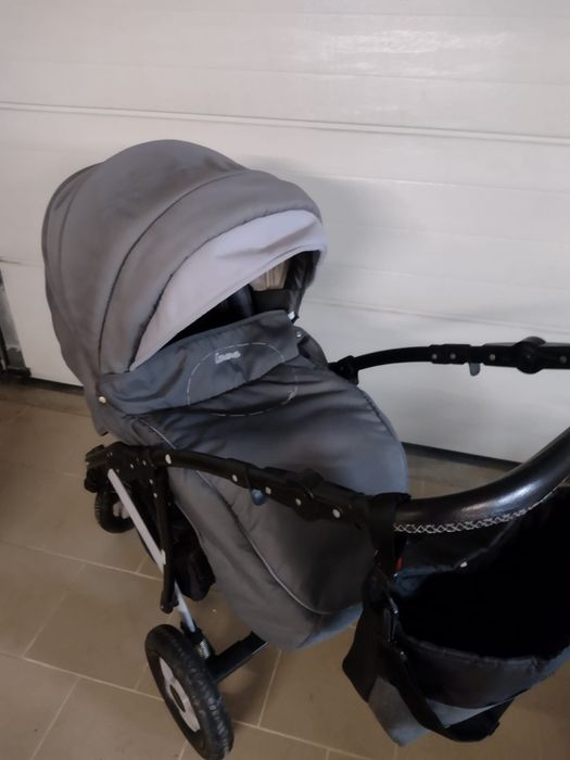 Wózek Camarelo Carrera fotelik Cybex Aton