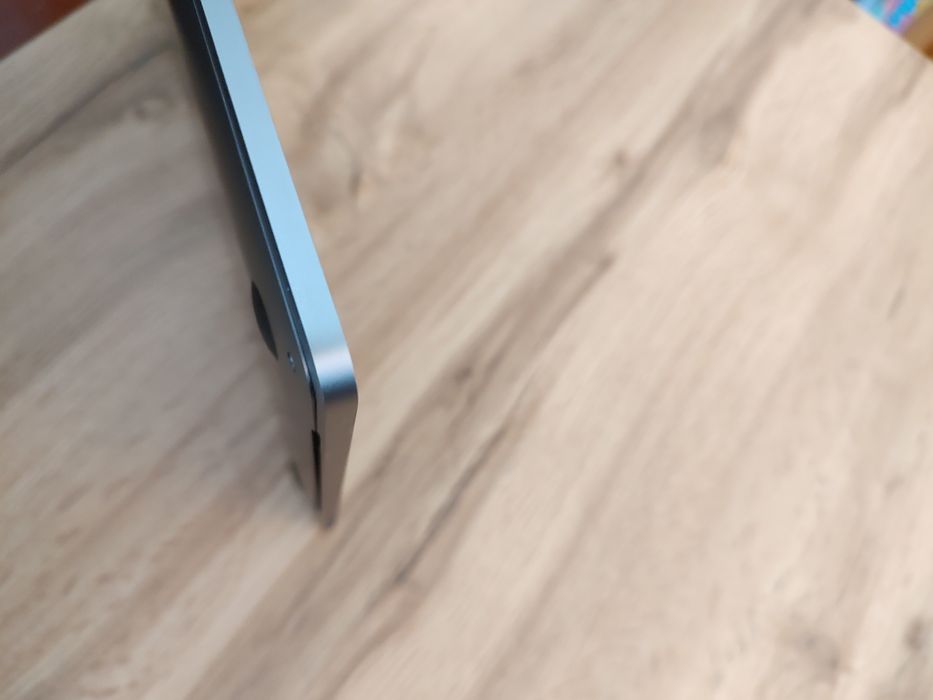 Топкейс MacBook Pro A1989 кольору Space gray без материнської плати