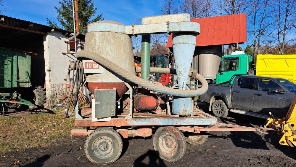 Dmuchawa ssąco tłocząca silos bin