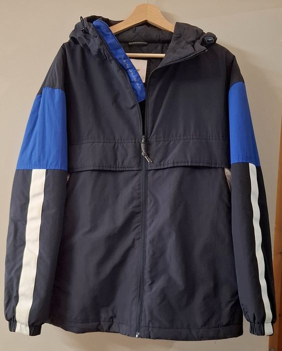 Casaco impermeável e quente