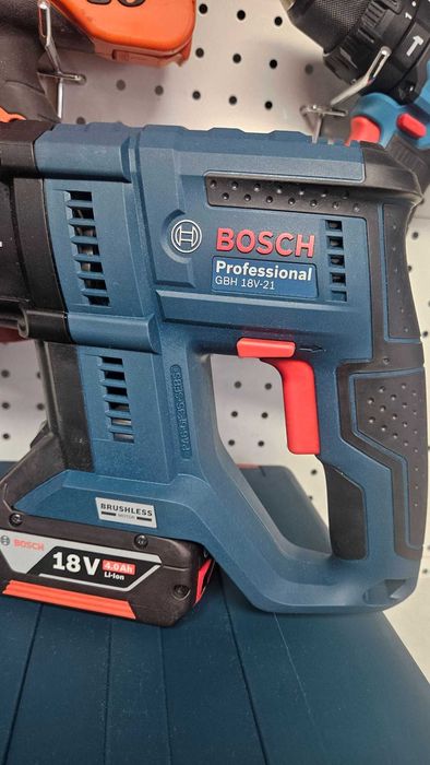 Młotowiertarka Bosch GBH 18V-21 + 1x4ah