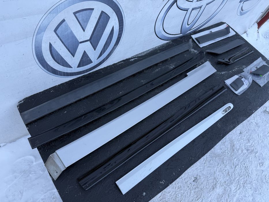 Молдинг накладка листва молдінг Віто Віано Vito Viano W639 розборка