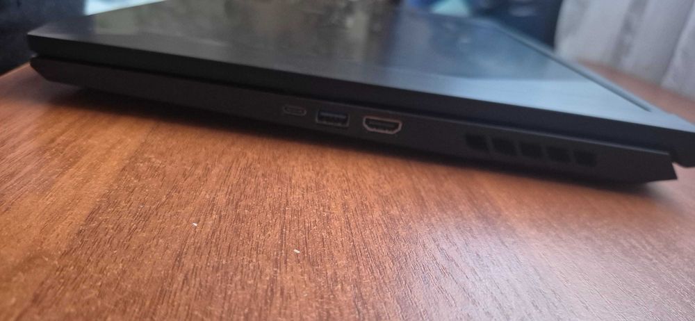 Ігровий Ноутбук / acer NITRO 5 / AN517-52-55B9 / 17.3 FHD IPS 120Hz