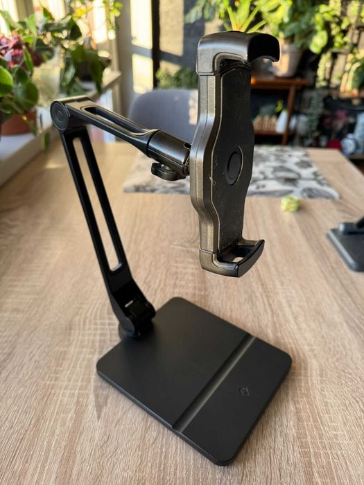 Stojak / Uchwyt Twelve South HoverBar Duo na iPada. Markowe akcesorium