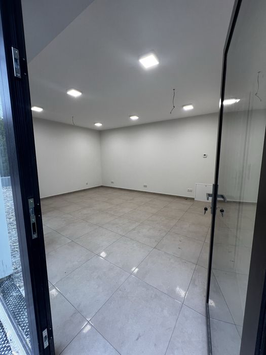 Wynajmę lokal użytkowy w centrum Iwkowej o powierzchni 27,35 m2